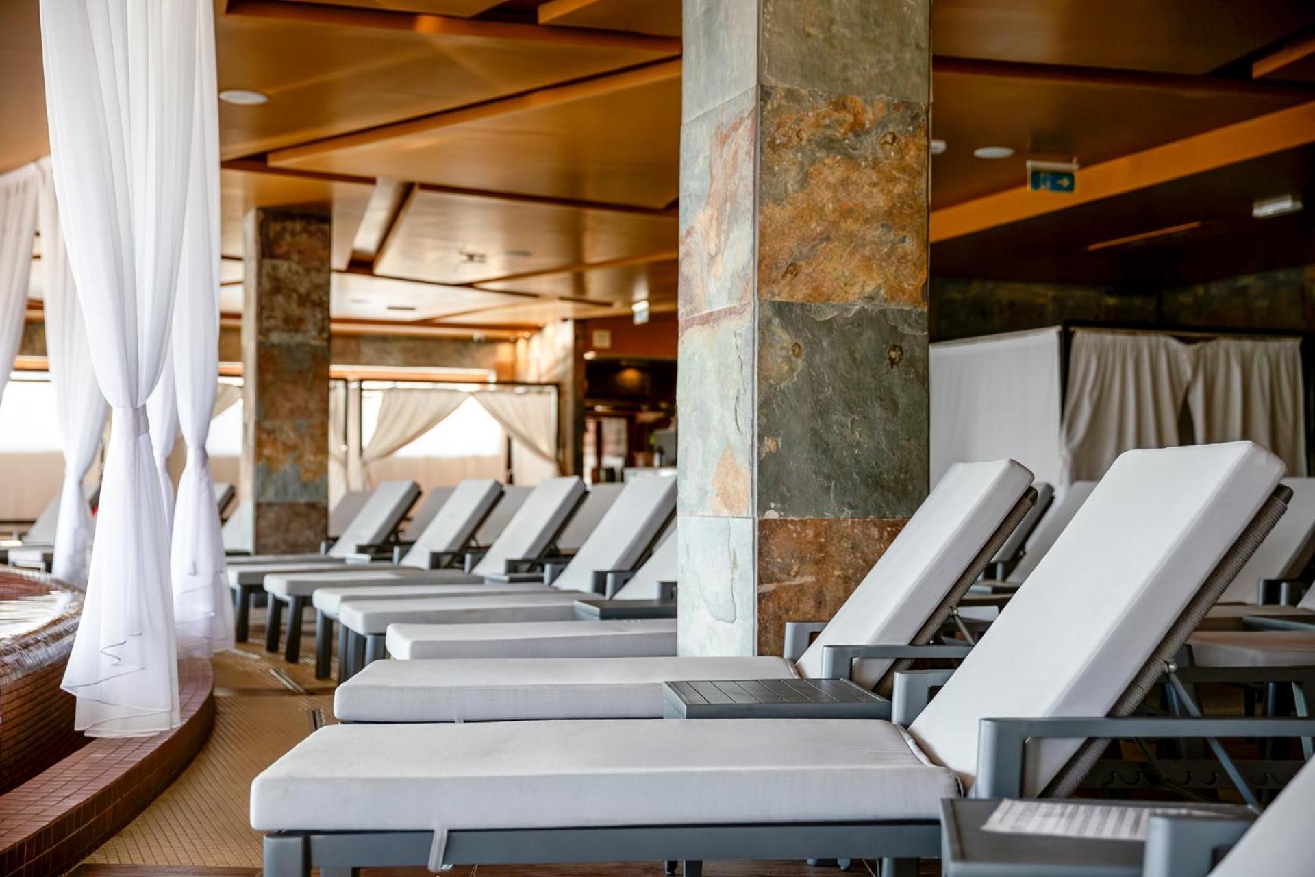 Allure Healthy Hotel & Spa Eger Exterior foto